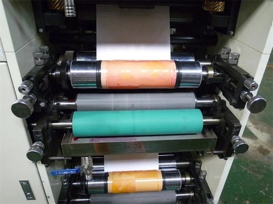 Крен для того чтобы свернуть печатную машину Flexo бумажного стаканчика