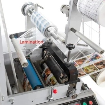 Высокоскоростной принтер ярлыка Flexo для бумажных стикеров фильма с УЛЬТРАФИОЛЕТОВОЙ политурой прокатывая, печатной машиной ярлыка Flexo цвета 1-8