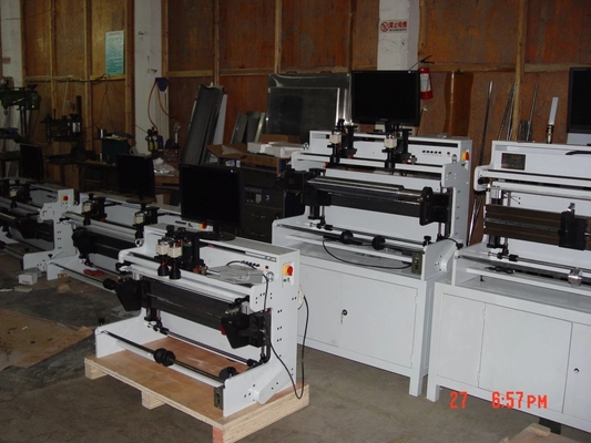 Плита вставляя машину 5000kg Flexo установки для печати плиты цилиндра